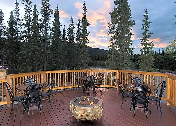 Denali Park Village