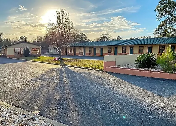 Hotel O Tallassee Hwy 14