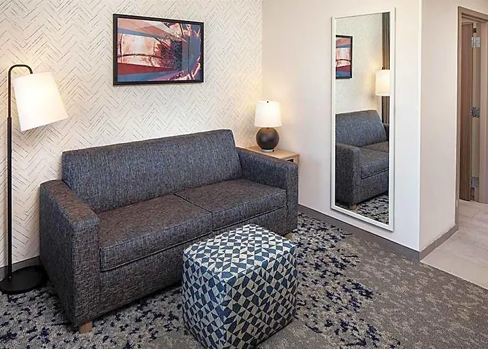 Home2 Suites By Hilton Memphis Downtown