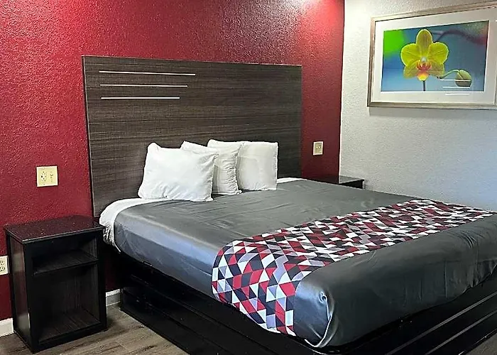 Rodeway Inn Jonesboro - Atlanta South