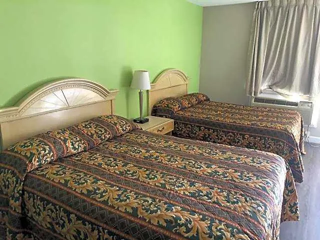 Flamingo Beach Inn