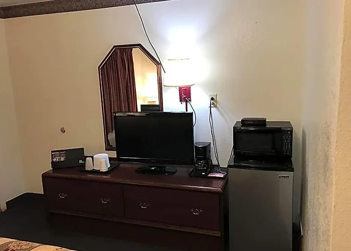 Budget Inn Of Brownfield
