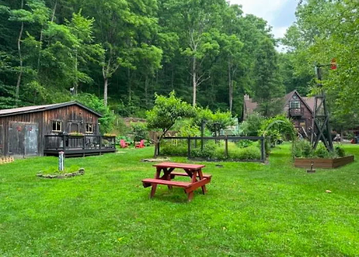 The Renovated Barn At Seneca Rocks