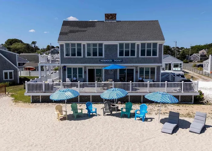 Oceanfront Cape Cod House By Rock Properties