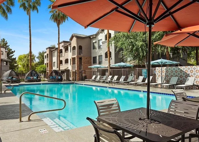Cozysuites At Chandler