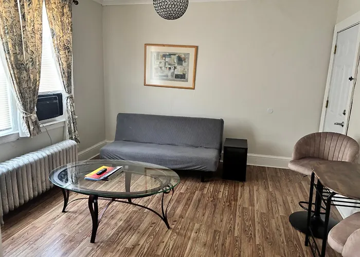 The Bushnell Suite C2