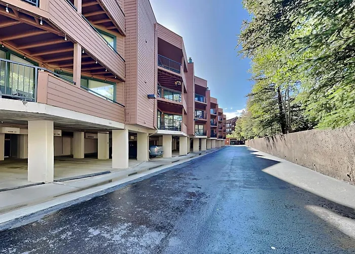 135 Marina Place