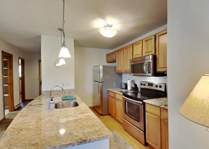 135 Marina Place