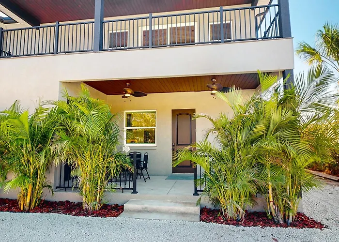 < 2 Mi To Indian Rocks Beach! Apt W/ Horses