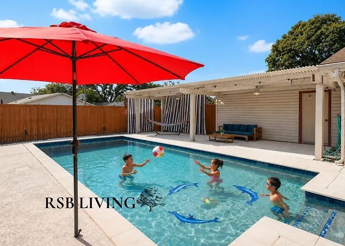 Spectacular 4Br 2,5Ba Holiday Home With Pool And Grill