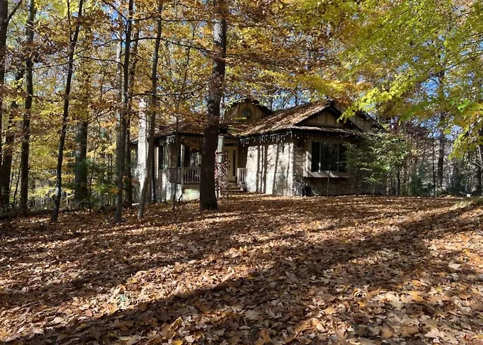 Woodshores Retreat - Cozy Retreat, Hot Tub, Lk Mi