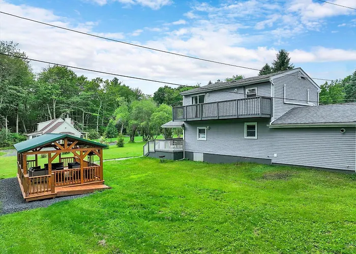 Heart Of Pocono Mtn 3Bd 2Ba Gameroom Pocono Raceway