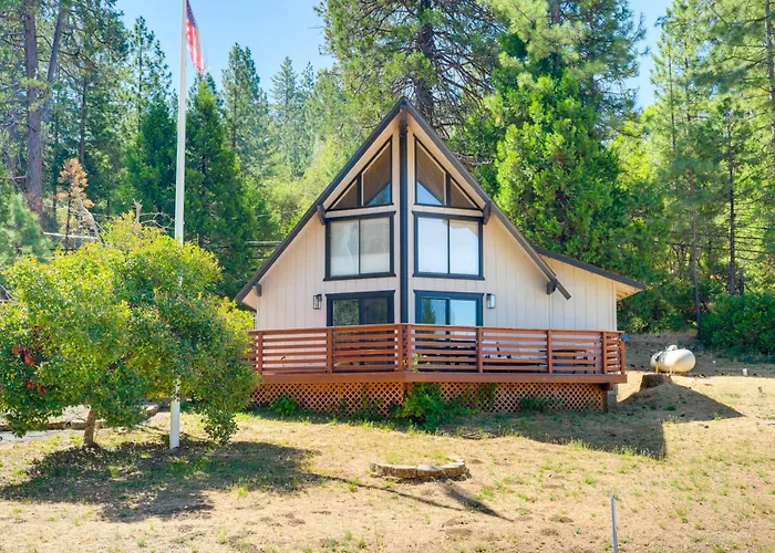 Serene Cabin Retreat Between Murphys & Arnold