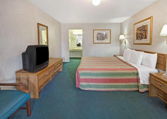Knights Inn South Houston Tx