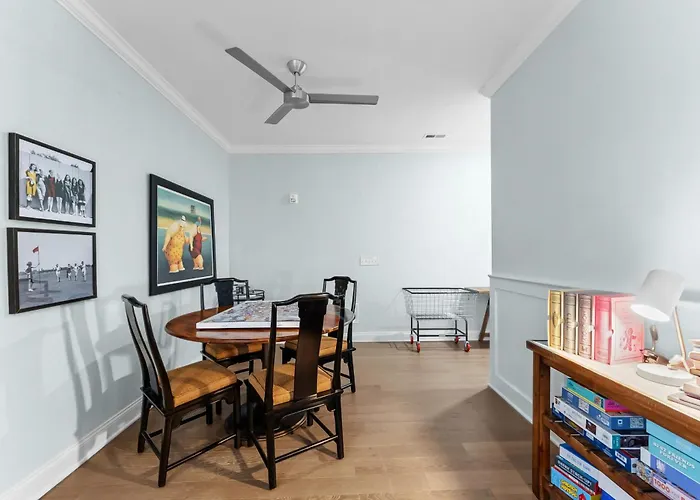 Luxury 6Br Condo | 2 Blocks To Beach