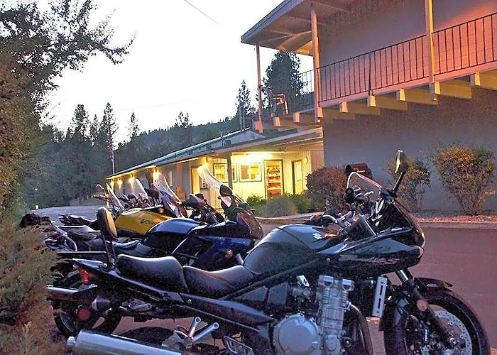 Konkolville Motel