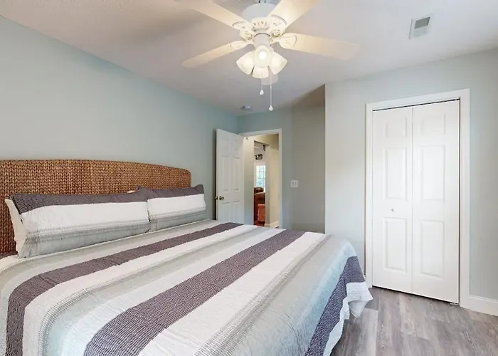 Pompano End