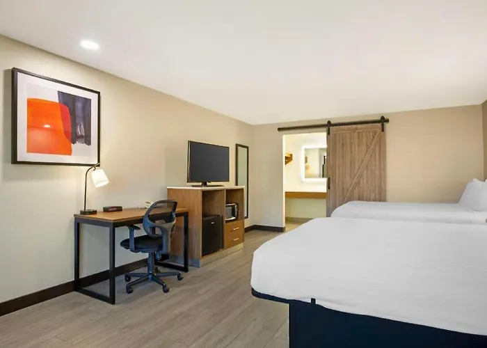 Best Western Shadow Inn