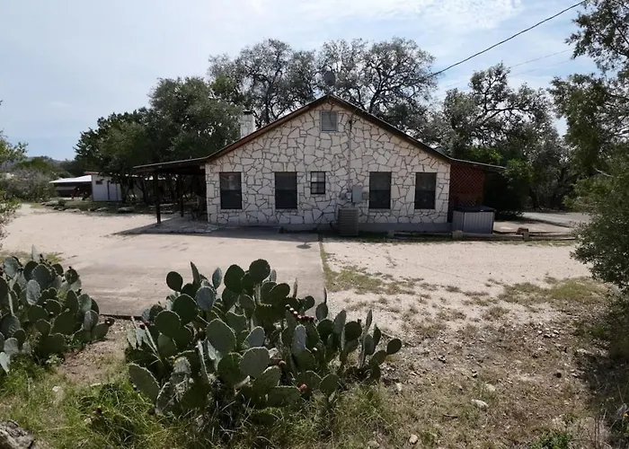 Laurel Canyon - Frio River Haven
