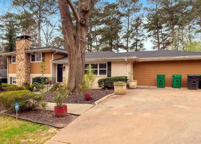 Atlanta Private Pool Retreat 5Br Home Sleeps 14