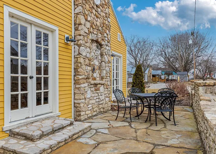 The Blake Cottage Wine Country Home