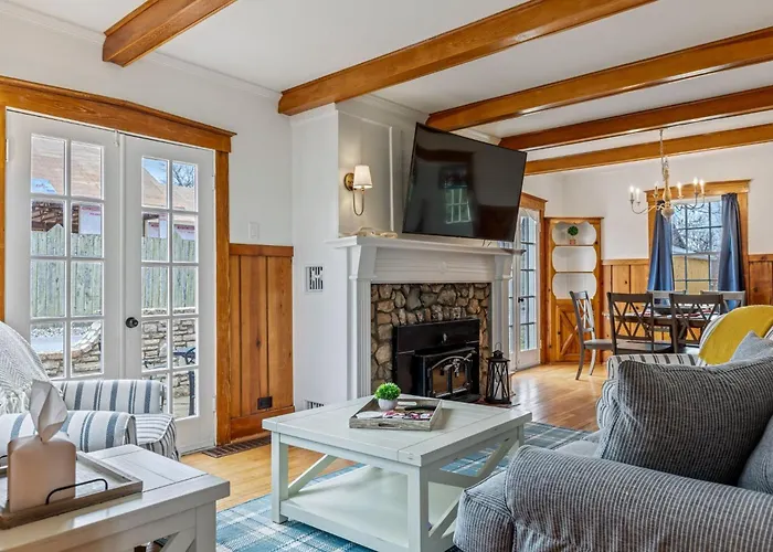 The Blake Cottage Wine Country Home