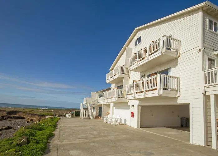 Black Sands Inn