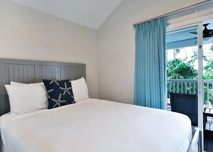 Crystal Waters - Waterfront Villa In Duck Key
