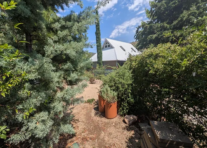 Roberts Cottage