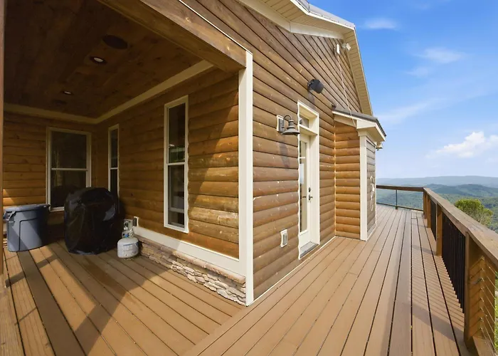 Skyview Hideaway