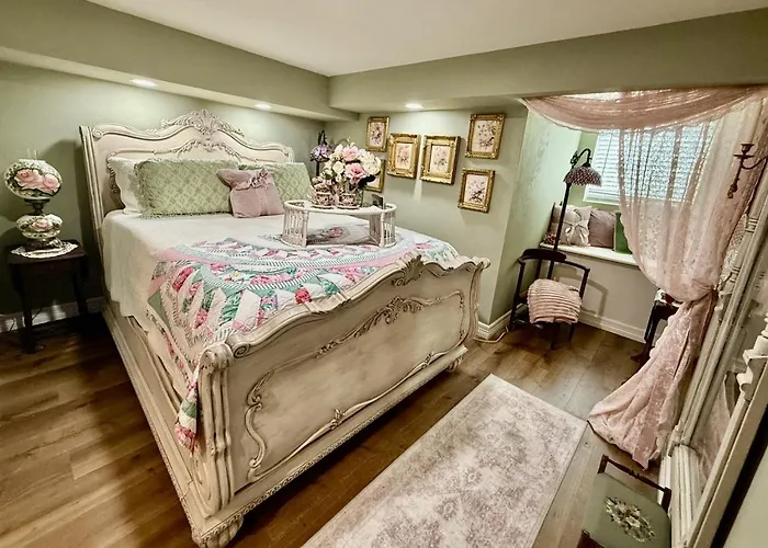 The Rose Cottage At The Carriage House