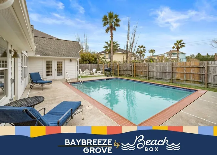 Pool Paradise In Kemah Next To Cien Park And Minutes From Fun At The Kemah Boardwalk