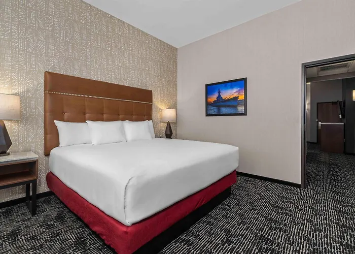 Drury Plaza Hotel Mobile