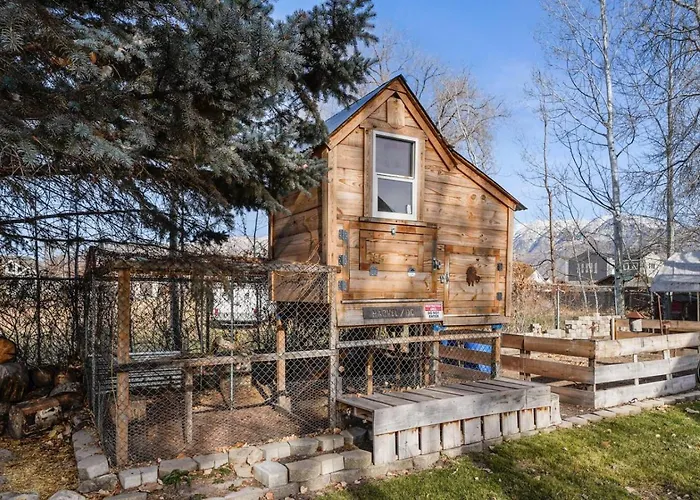Family-Friendly 4Br Provo Home Near Provo Airport