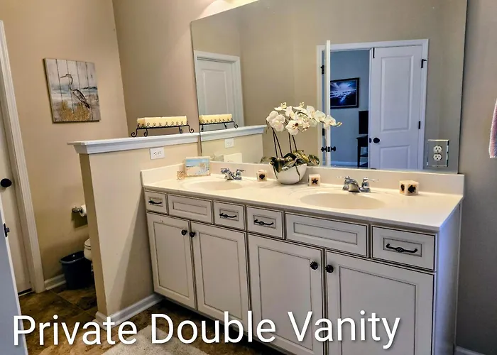 Private Master Suite For Solo Travelers W Special Rates Extended Stays