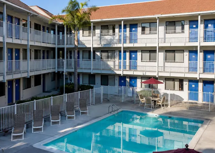 Vagabond Inn Carpinteria North - Santa Barbara