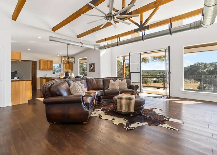 2 Homes On Acres | Hill Country Escape