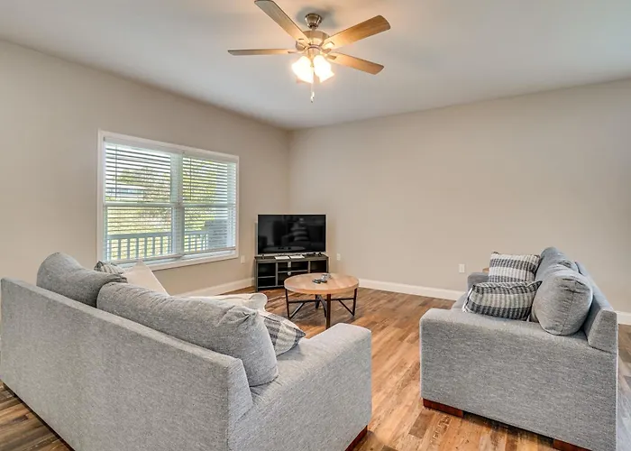 Walk To Cumberland County Playhouse! Modern Home
