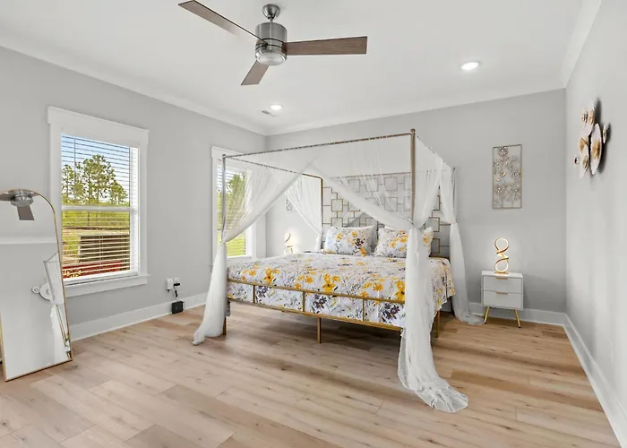 5Kings Waterfront Villa Near Golf Beach Barefoot
