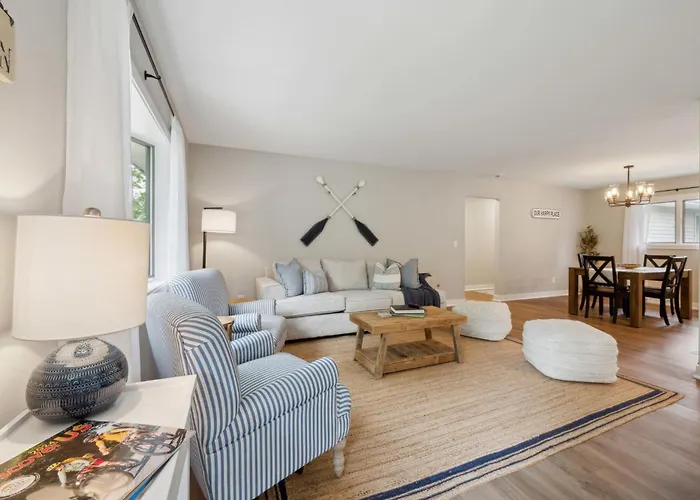 Serenity On Strauss 400 - Cozy Duplex In Prime Location