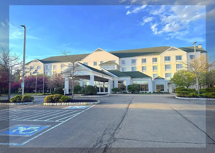 Arnot Grand Hotel & Suites