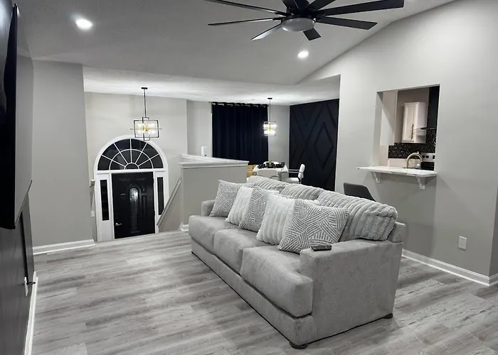 Spacious Lux 4Br Getaway Atlanta Sleeps 10