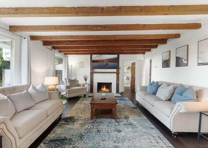 4Br Dog-Friendly Beach House | Hot Tub + Views