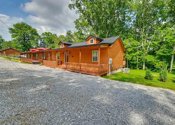 2 Cabins Near Lake Cumberland Boat Ramps!