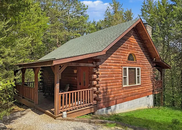 Getaway Cabin | Hot Tub + Fire Pit + Trail Access