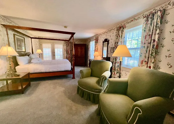 Strawtown Inn & Events
