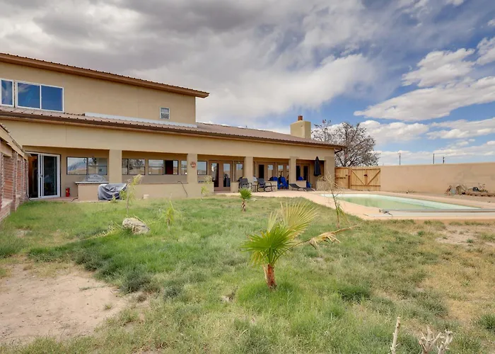 Golf, Lakes & Trails! Truth Or Consequences Home