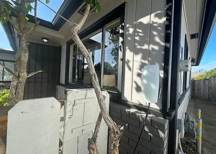 Monterey Bay Cottage