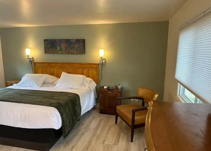 The Foothills Motel