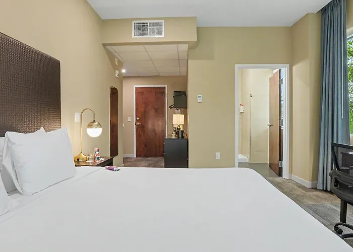 Hotel Troy, Trademark Collection By Wyndham